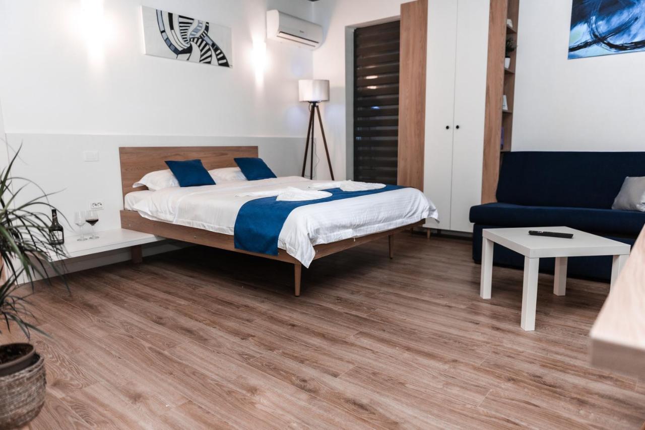 Puzzle Apartaments&Studios Craiova Eksteriør billede