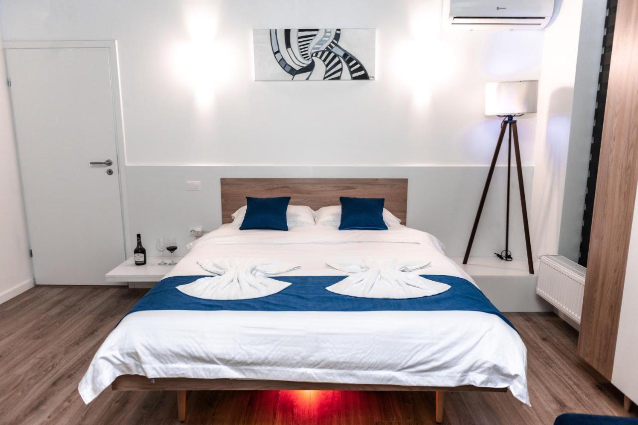 Puzzle Apartaments&Studios Craiova Eksteriør billede