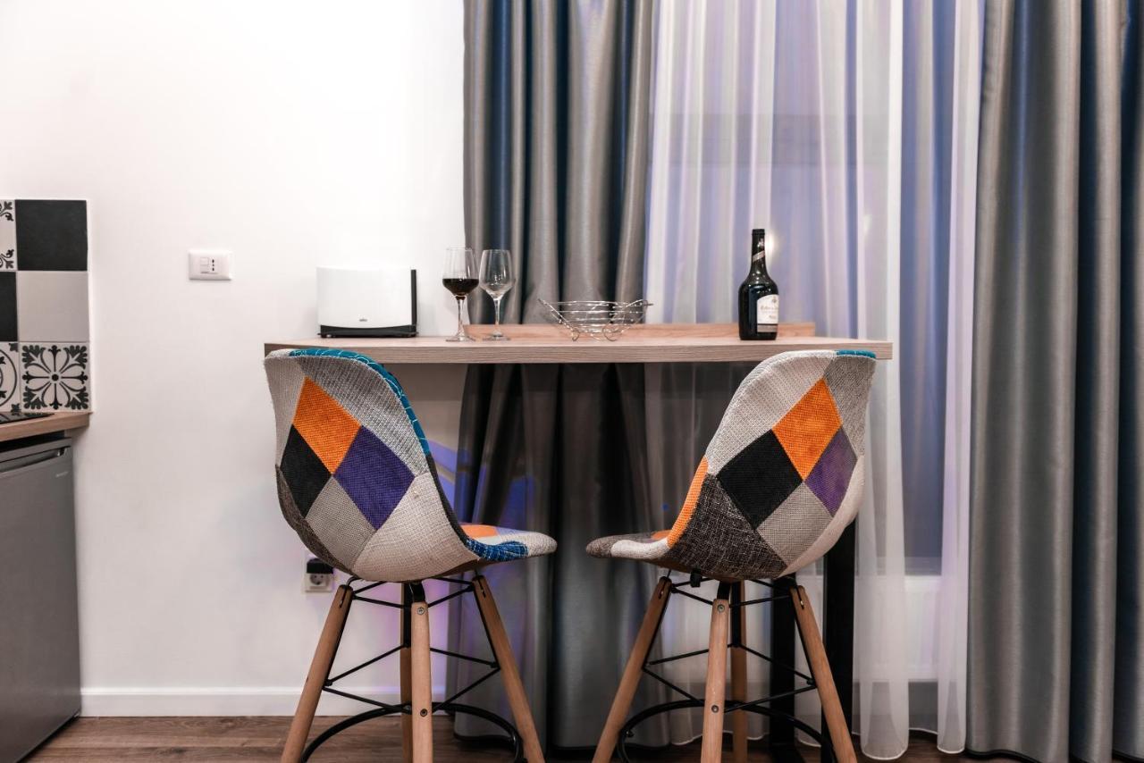 Puzzle Apartaments&Studios Craiova Eksteriør billede