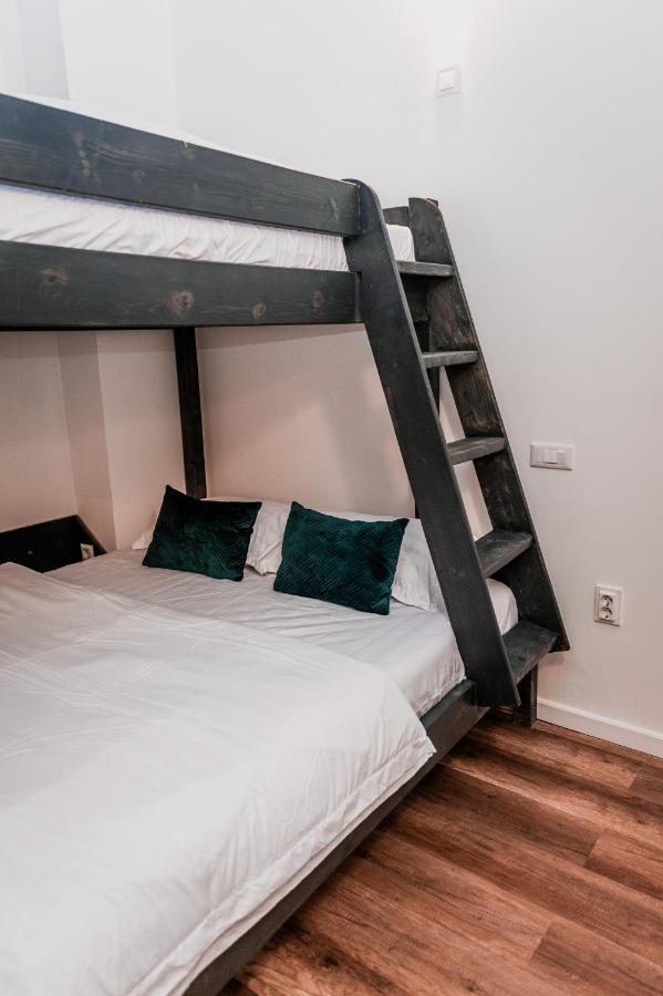 Puzzle Apartaments&Studios Craiova Eksteriør billede