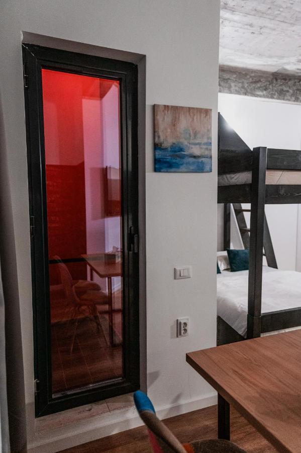 Puzzle Apartaments&Studios Craiova Eksteriør billede