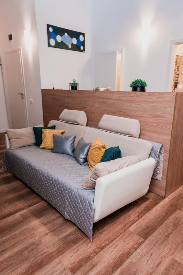 Puzzle Apartaments&Studios Craiova Eksteriør billede