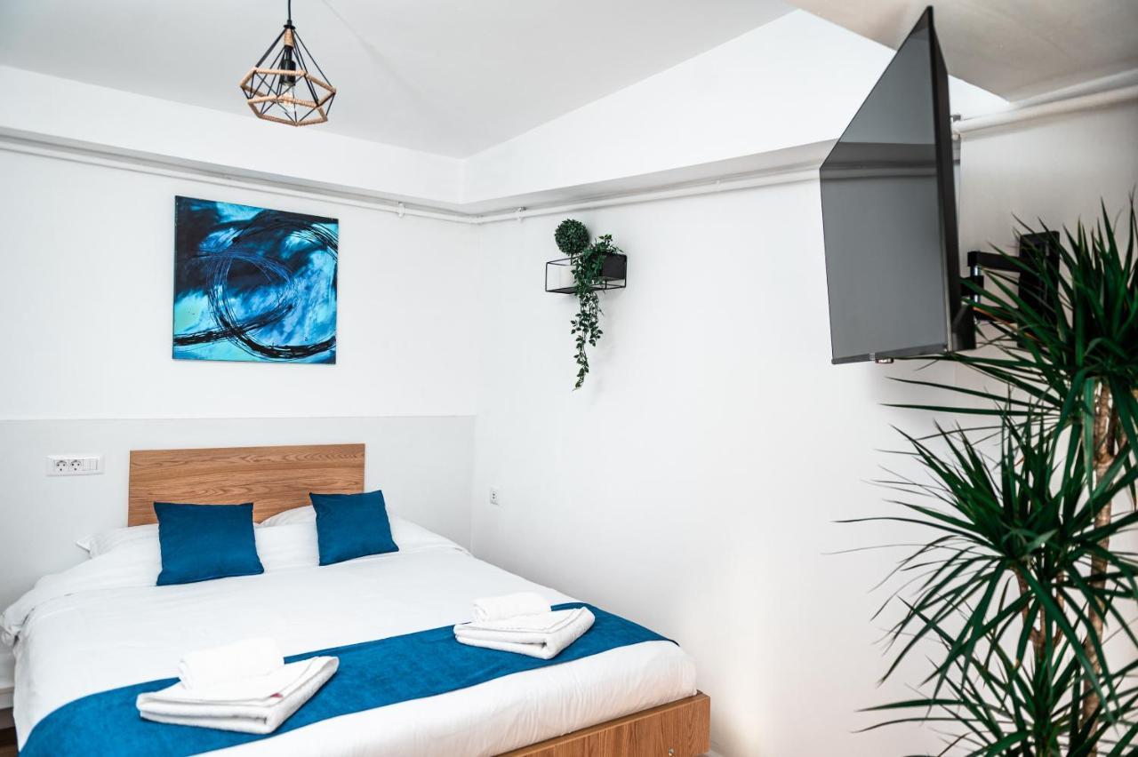 Puzzle Apartaments&Studios Craiova Eksteriør billede