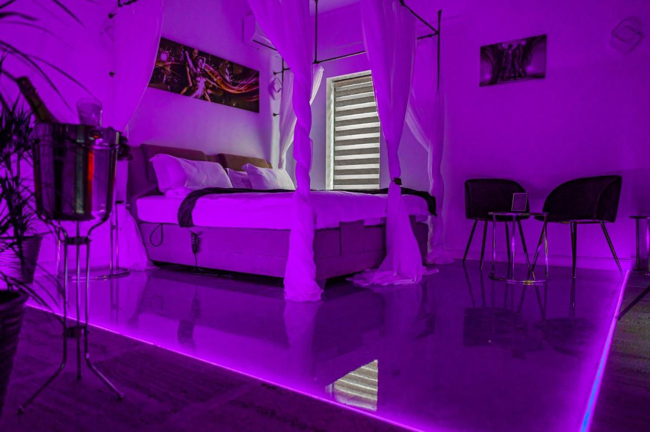 Puzzle Apartaments&Studios Craiova Eksteriør billede